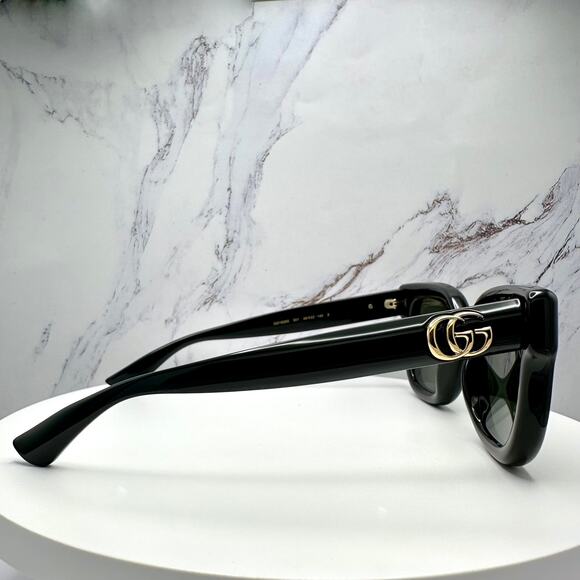 New GUCCI Sunglasses Black Acetate Square Gold Metal 49mm - Picture 4 of 16